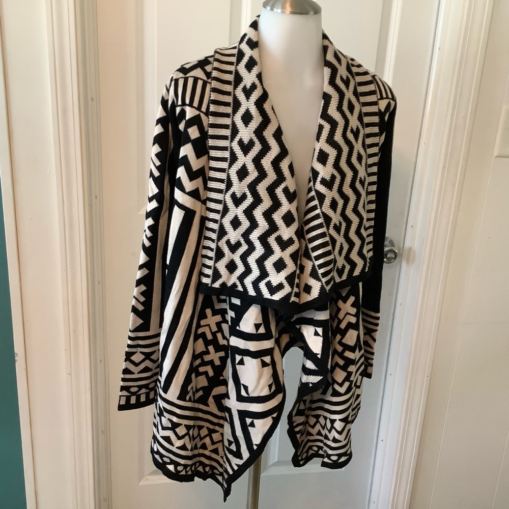 Sisters Cardigan size Small